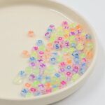 BOLSA CUENTA PLANA ABECEDARIO 7MM BRILLA EN LA OSCURIDAD. 
X 500 GRS (21-2-2)