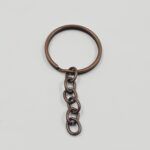 LLAVERO REFORZADO.
ARGOLLA 30MM C/CADENA 6 ESLABONES COBRE.
X 250 UNID. - Imagen 2