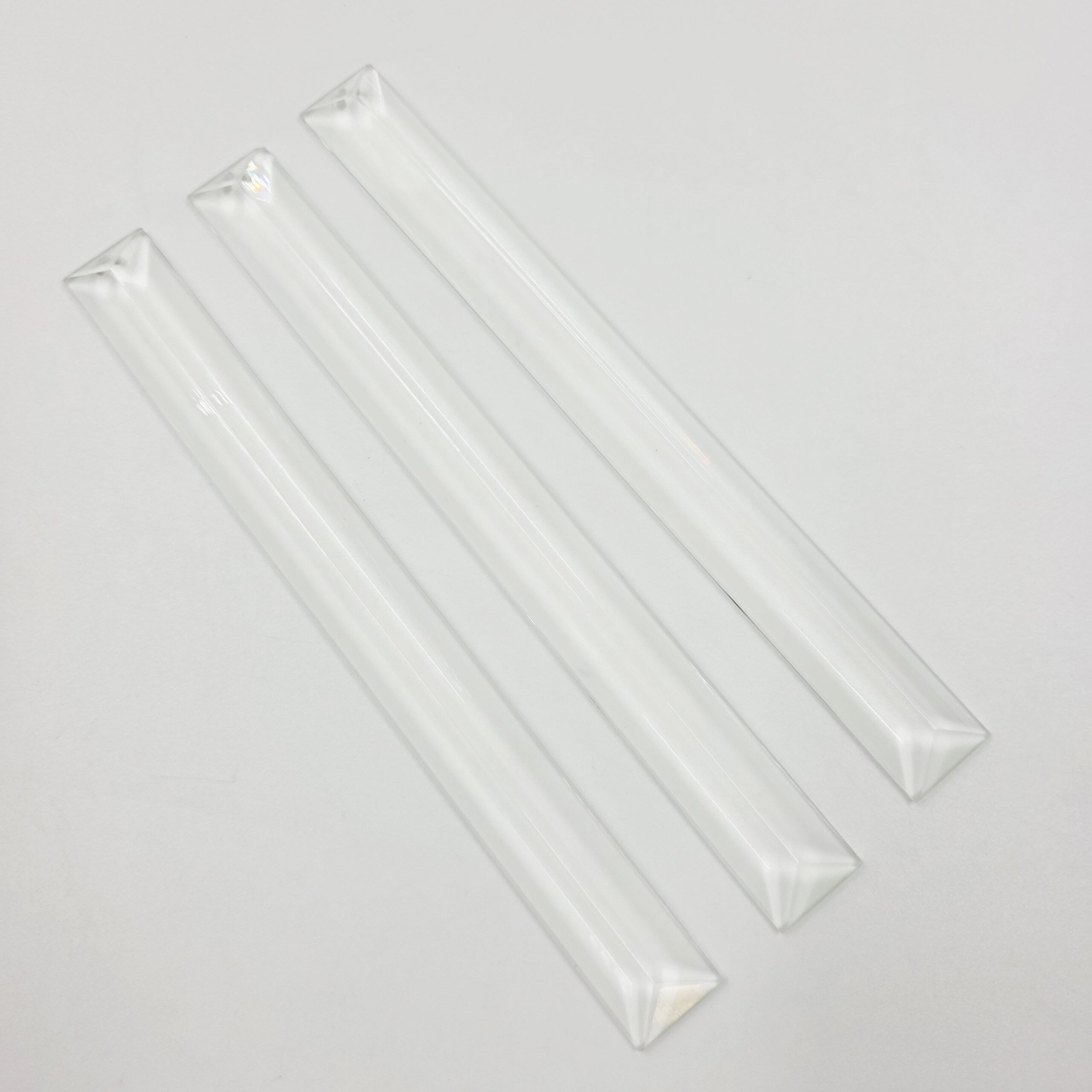 2025/02/1000606792-6-scaled.jpg CRISTAL RECTANGULO UN AGUJERO CHAMPAGNE 150*20MM.
X 480 UNIDADES. - Imagen 1