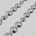 TIRA DE TACHAS NIQUEL 16MM X 1 METRO CADA TIRA.PACK X 200 MTS MAS TACHAS PARA COLOCACIÓN. - Imagen 2