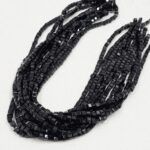 CRISTAL DE ROCA CUBO 4MM.
X 1 TIRA.
KA #71