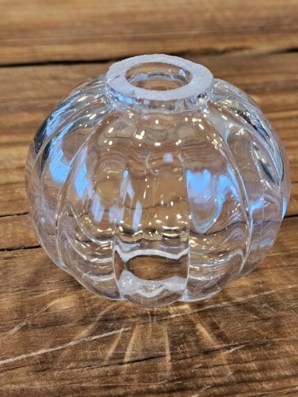 Bocha De Vidrio 12 Líneas Pasante
7 cm Alto 
8 cm Ancho 
(12 Unidades)