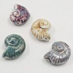 DIJE DE CERAMICA CARACOL 36*30MM.
X TIRA 4 UNIDADES SURTIDOS.
EMA 10-14 - Imagen 2