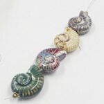 DIJE DE CERAMICA CARACOL 36*30MM.
X TIRA 4 UNIDADES SURTIDOS.
EMA 10-14