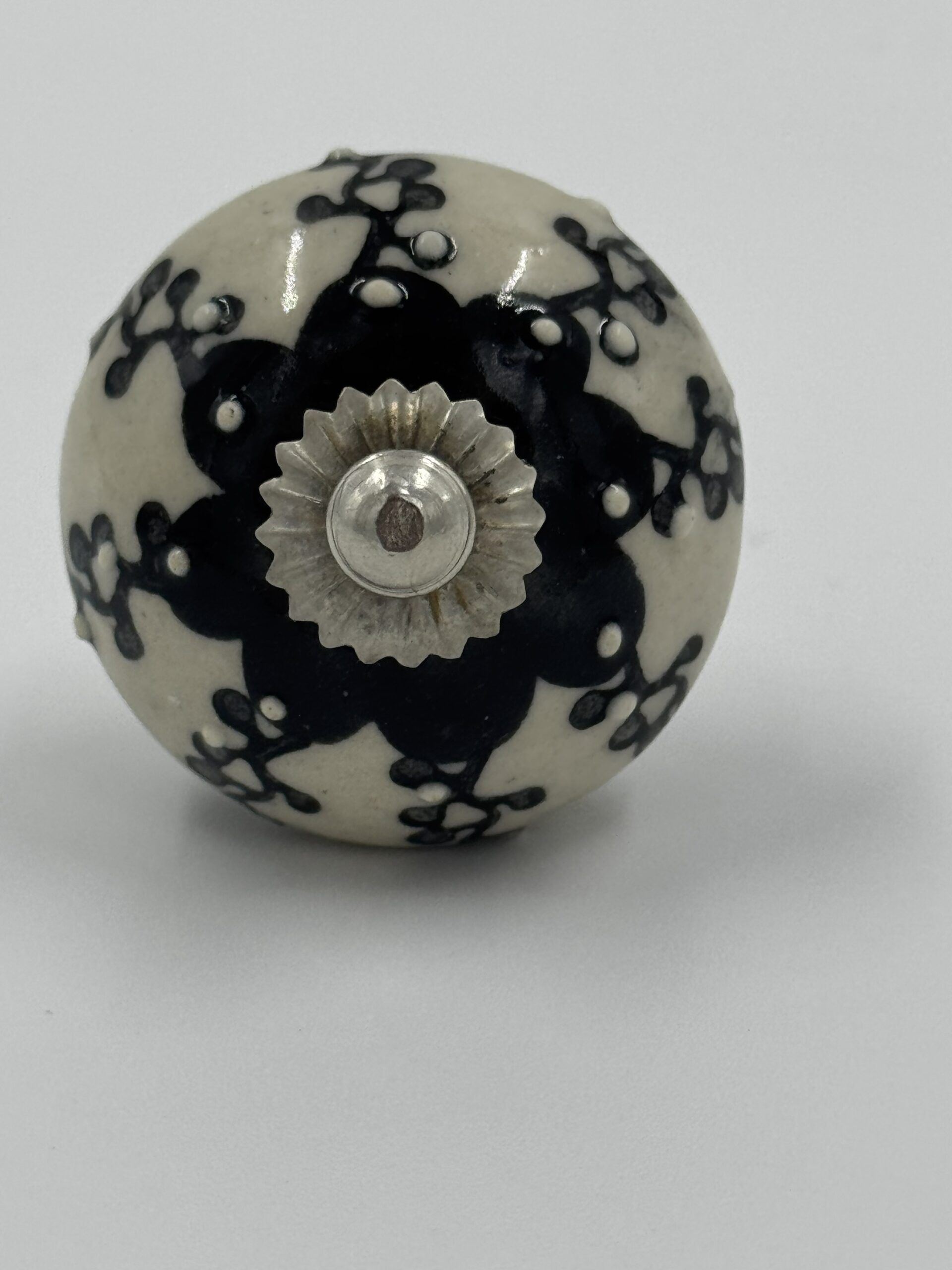 img_4610 TIrador de Ceramica 70021 - Imagen 1