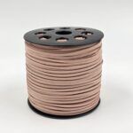 ROLLO GAMUZA  ROSA NUDE 
2.5 MM X 100 YARDAS. 
(13-1-1)