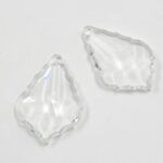 PUNTERA COLGANTE DE CRISTAL TRANSPARENTE 38 MM.
X 6 UNIDADES.
MA 15-24